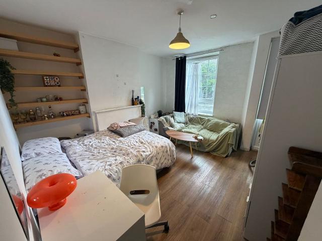 Apartment for rent in The Borough, Greater London