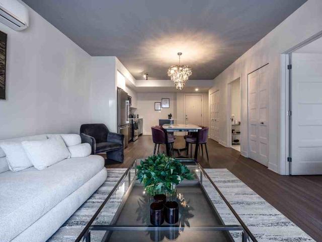 Apartment for rent in Pointe-claire, Quebec
