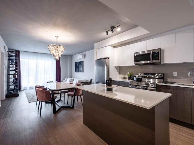 Apartment for rent in Pointe-claire, Quebec