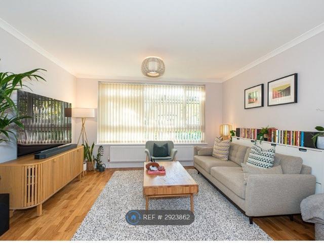Apartment for rent in London Borough of Ealing, Perivale