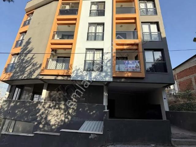 Refik Şevket İnce Mahallesi, Bayraklı içerisinde satılık mülk