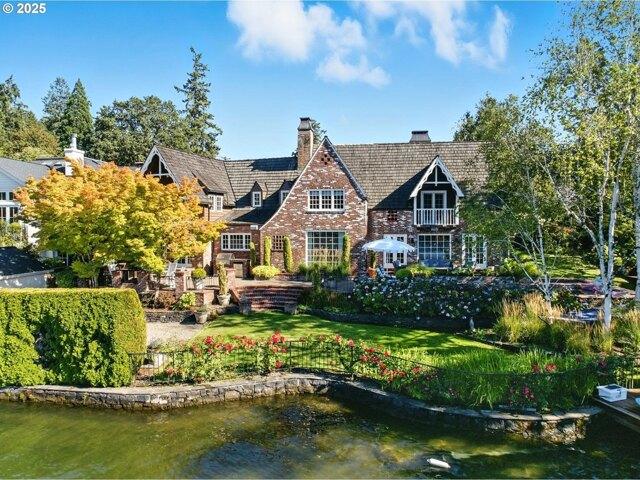 House for sale in Oregonia