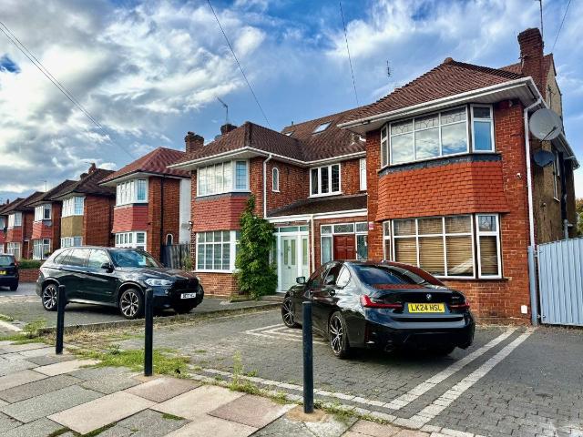 Apartment for rent in Cockfosters, Greater London