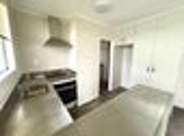 Apartment for rent in Fairdown, West Coast