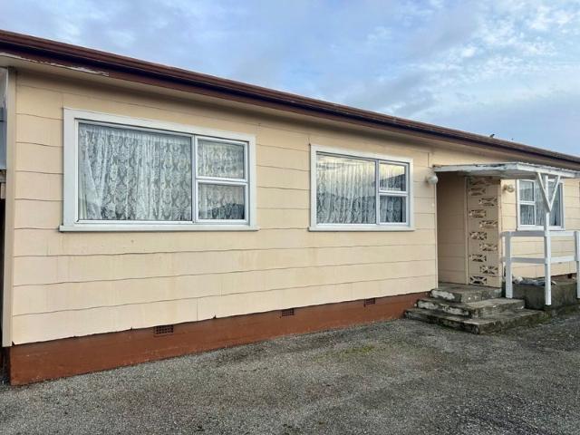 Apartment for rent in Fairdown, West Coast