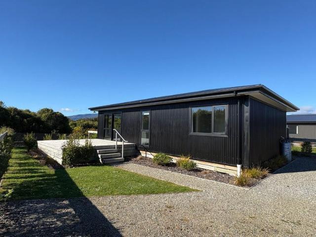 House for rent in Fairdown, West Coast