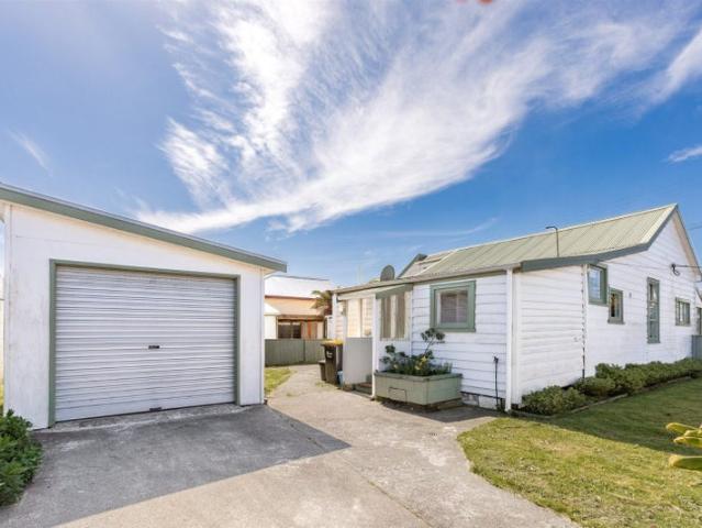 Apartment for rent in Fairdown, West Coast