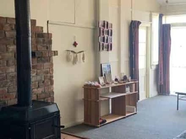 Apartment for rent in Fairdown, West Coast