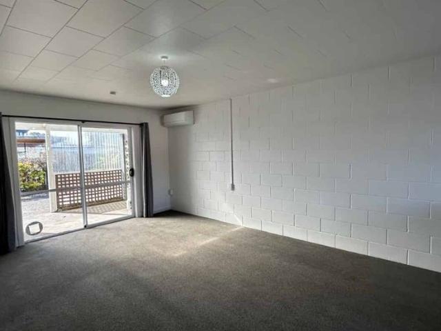 Apartment for rent in Fairdown, West Coast
