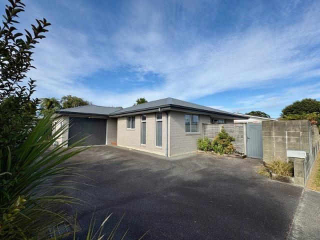 House for rent in Fairdown, West Coast