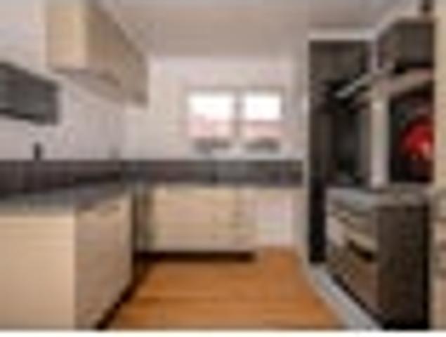 Townhouse for rent in Fairdown, West Coast