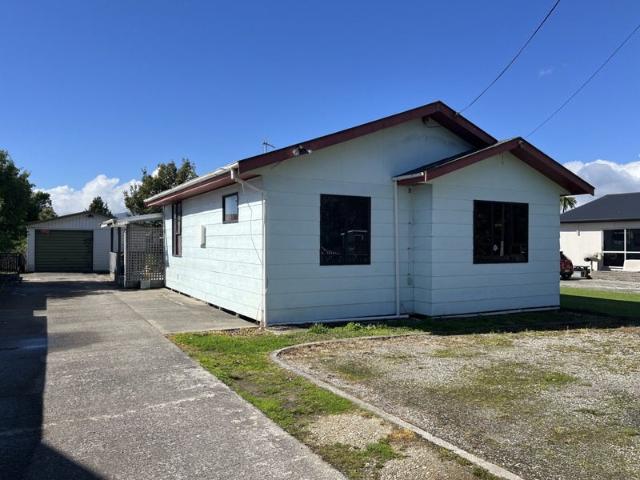 House for rent in Fairdown, West Coast