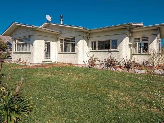 Apartment for rent in Fairdown, West Coast