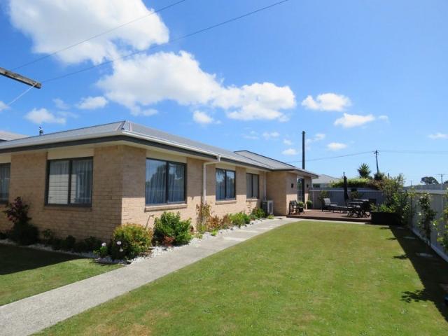 House for rent in Fairdown, West Coast