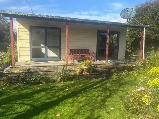 House for rent in Fairdown, West Coast