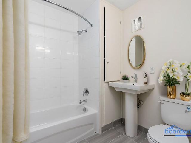 Apartment for rent in Wedgewood, Alberta