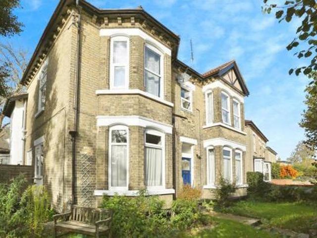 House for sale in Barton Stacey, Hampshire
