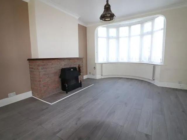 House for rent in Thames View, Greater London