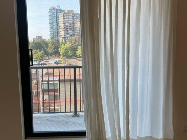 Apartment for rent in Denman Village, Vancouver