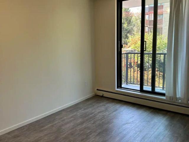 Apartment for rent in Denman Village, Vancouver