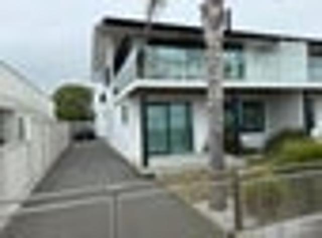 Townhouse for rent in Napier