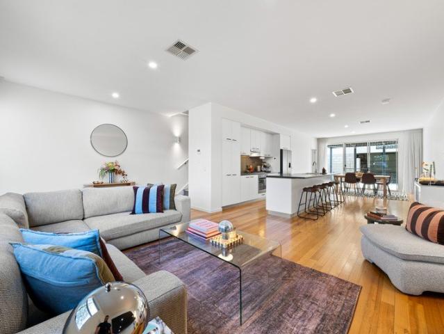 Townhouse for sale in Horseshoe Creek, South Australia