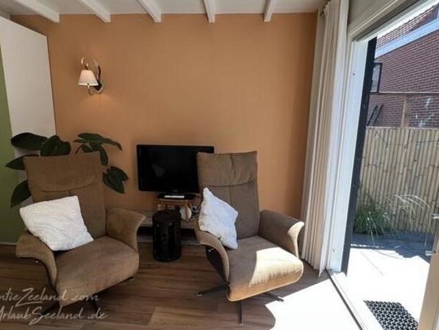 Appartement te huur in Ouddorp, Zuid Holland