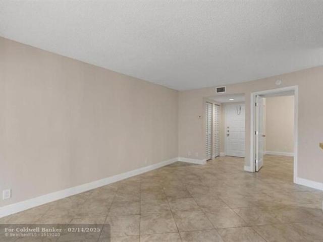 Condo for sale in Coral Springs