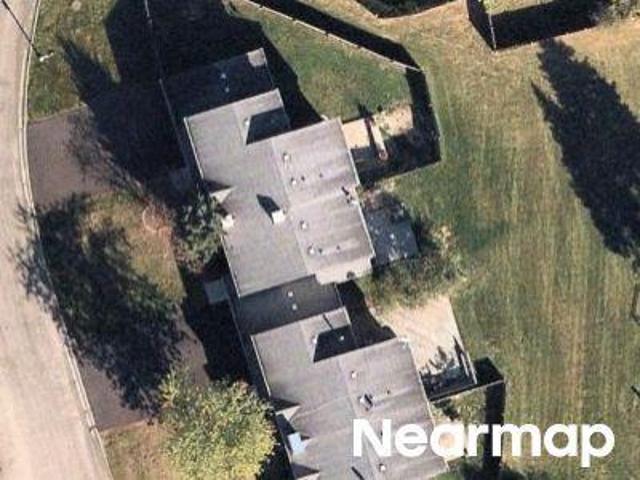 Townhouse for sale in Round Lake