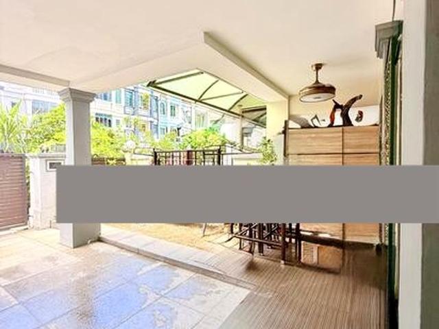 Condominium for sale in 05 South West