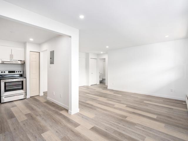 Apartment for rent in Dollard-des-ormeaux, Quebec
