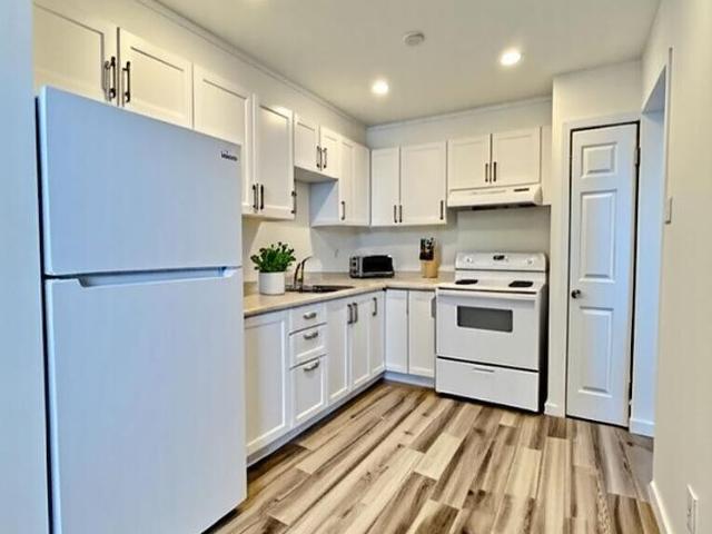 Apartment for rent in Dollard-des-ormeaux, Quebec