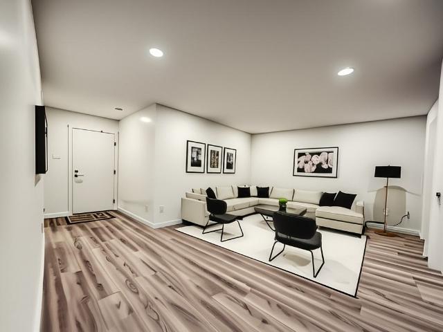Apartment for rent in Dollard-des-ormeaux, Quebec