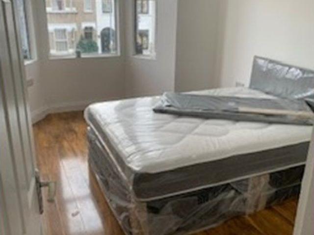 House for rent in Seven Kings, Greater London