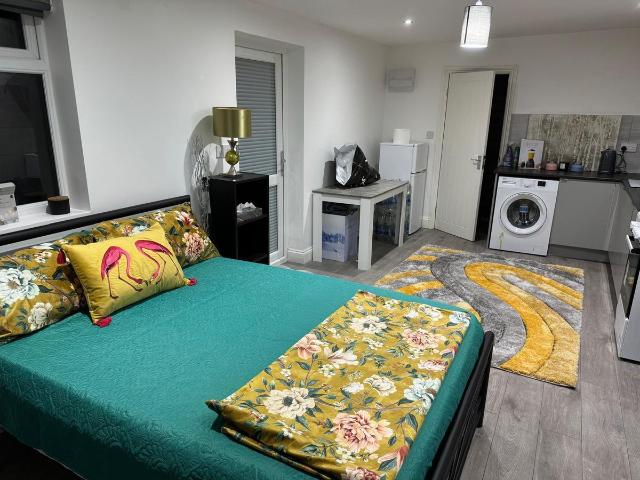 Studio for rent in London Borough of Redbridge, Greater London