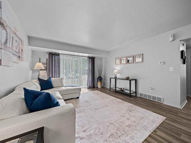 Apartment for rent in Westland, Michigan