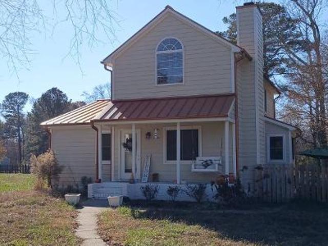 House for sale in Willow Spring