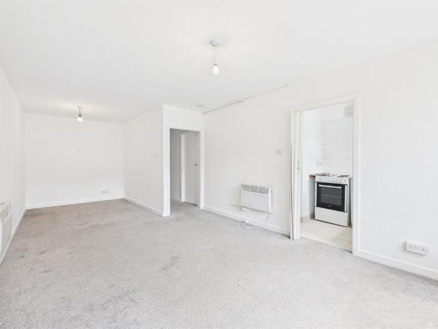 Studio for rent in London Borough of Croydon, South Norwood