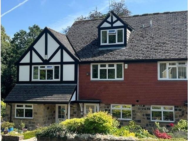 House for rent in Oakwood, West Yorkshire