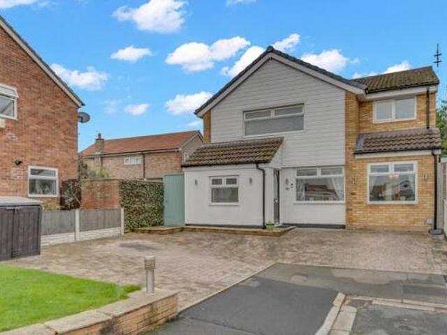House for sale in Widnes