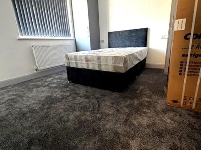 Studio for rent in Slough