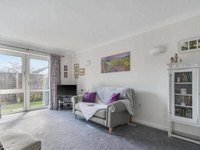House for sale in Fole, Surrey