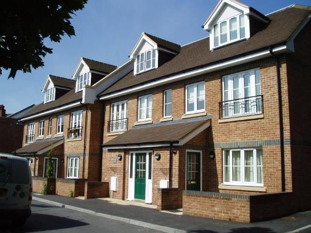 Apartment for rent in Camelsdale, Waverley