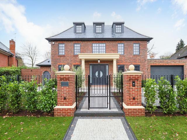 House for rent in Weybridge, Elmbridge