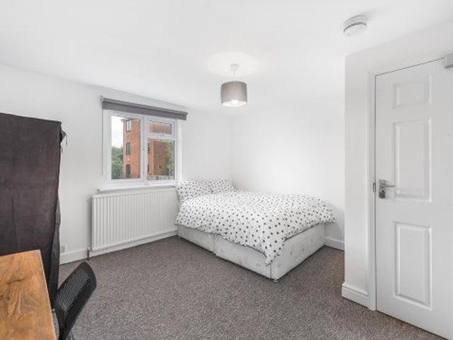 Room for rent in Wrecclesham, Fole