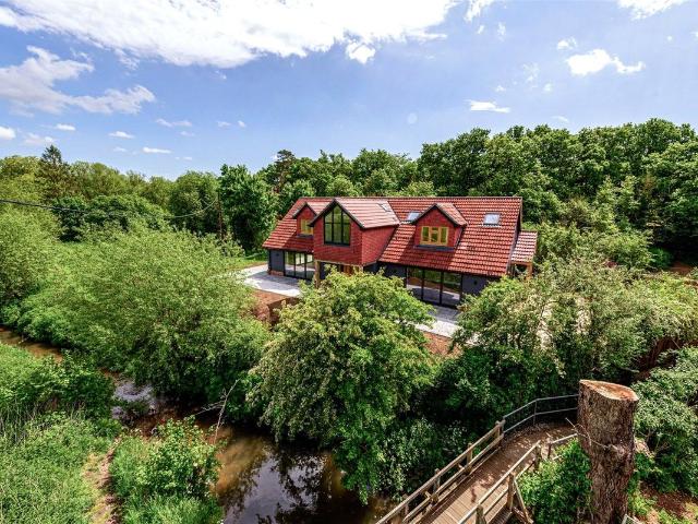 House for rent in Wrecclesham, Fole