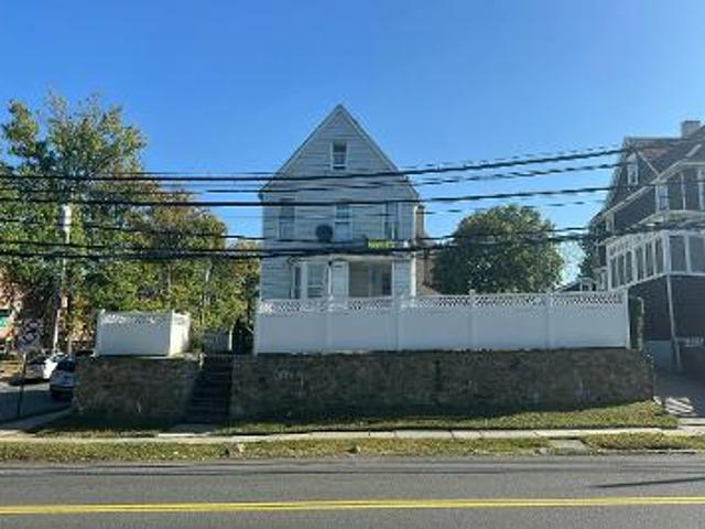 House for sale in New Rochelle, New York