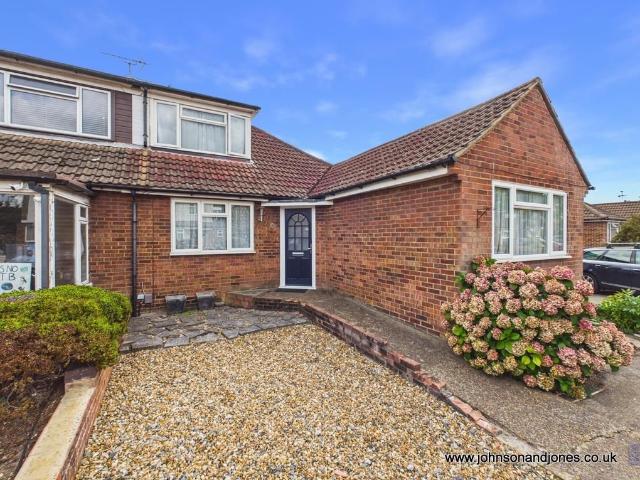 House for rent in Row Town, Surrey