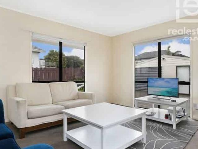 House for rent in Clendon Park, Manurewa