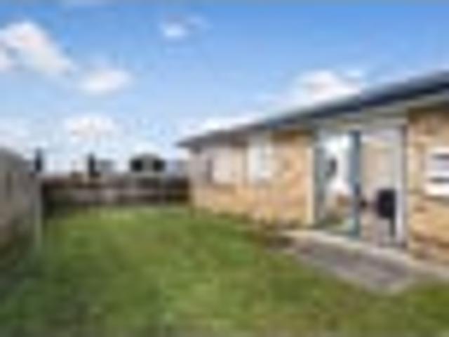 Townhouse for rent in Manurewa, Oroua County